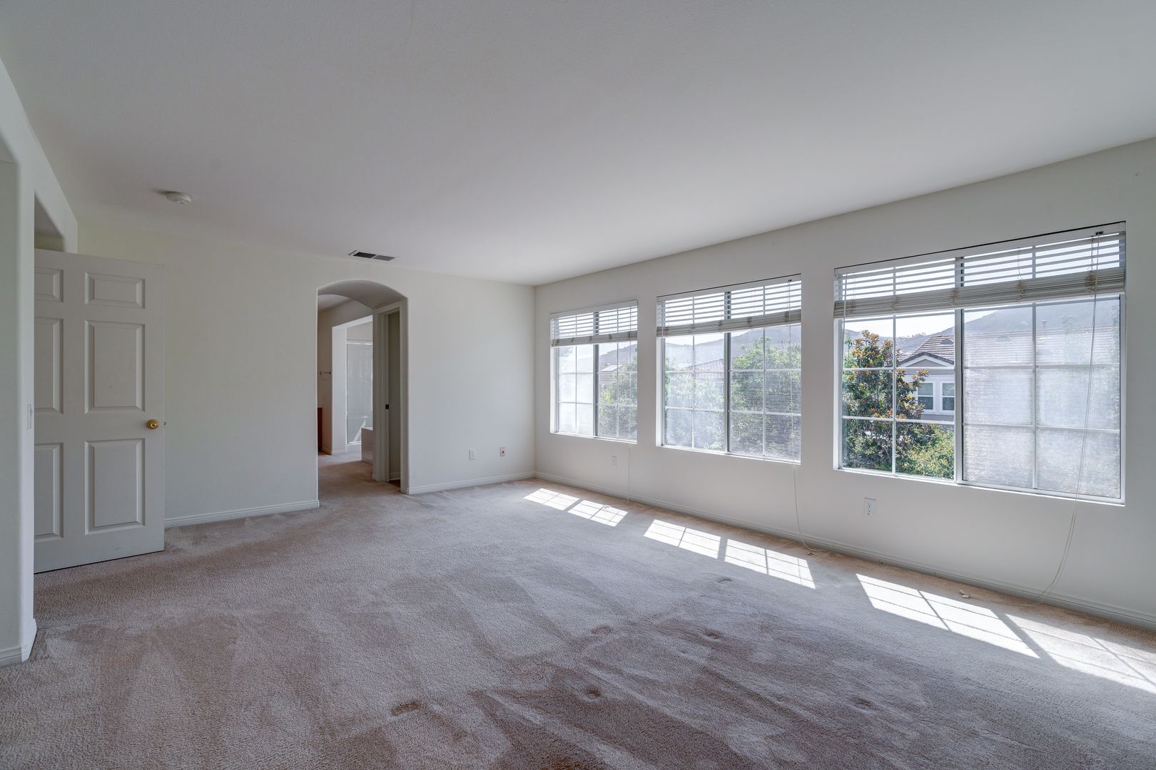 4896 Via Bella - Thousand Oaks - California - 4 bed, 3 bath rental property