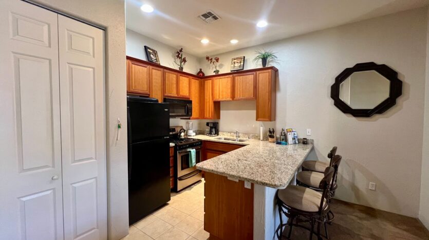 50600 Santa Rosa Plaza Apt 1 - La Quinta - California - 1 bed, 1 bath rental property