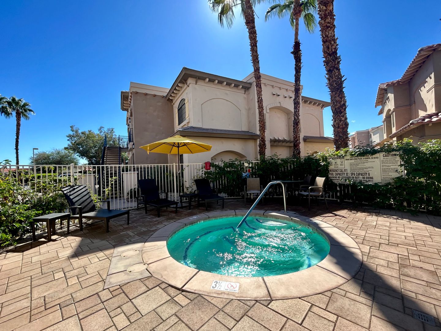 50600 Santa Rosa Plaza Apt 1 - La Quinta - California - 1 bed, 1 bath rental property