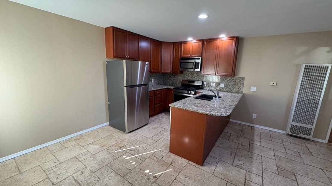 5065 W. Point Loma Blvd -A - San Diego - California - 1 bed, 1 bath rental property