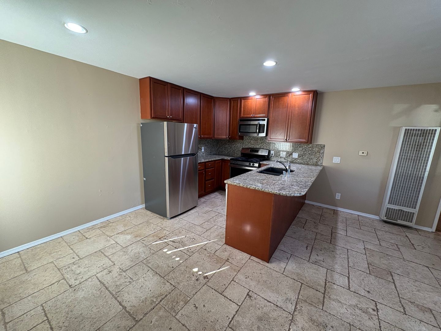 5065 W. Point Loma Blvd -A - San Diego - California - 1 bed, 1 bath rental property