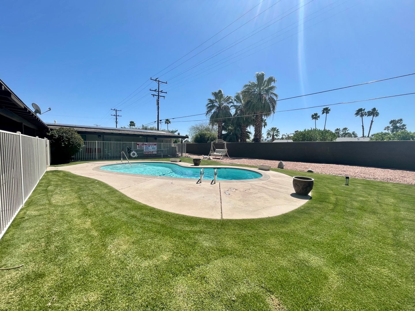 511 East Chuckwalla Rd - Unit 4  - Palm Springs - California - 1 bed, 1 bath rental property