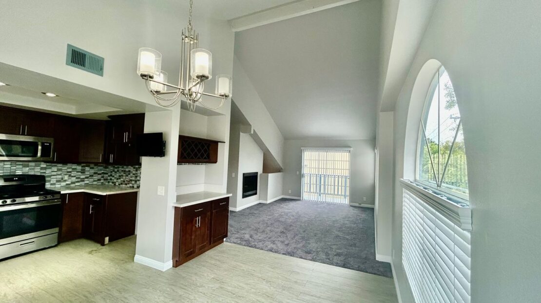 519 E Hazel Street, Unit 18 - Inglewood - California - 3 bed, 2.5 bath rental property