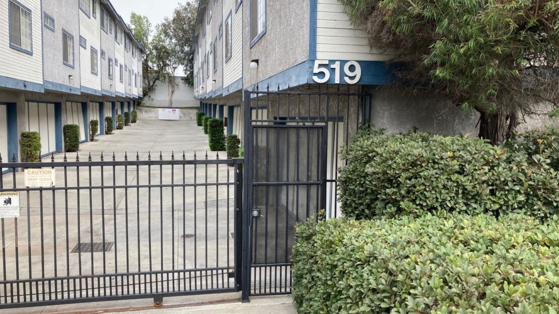 519 E Hazel Street, Unit 18 - Inglewood - California - 3 bed, 2.5 bath rental property