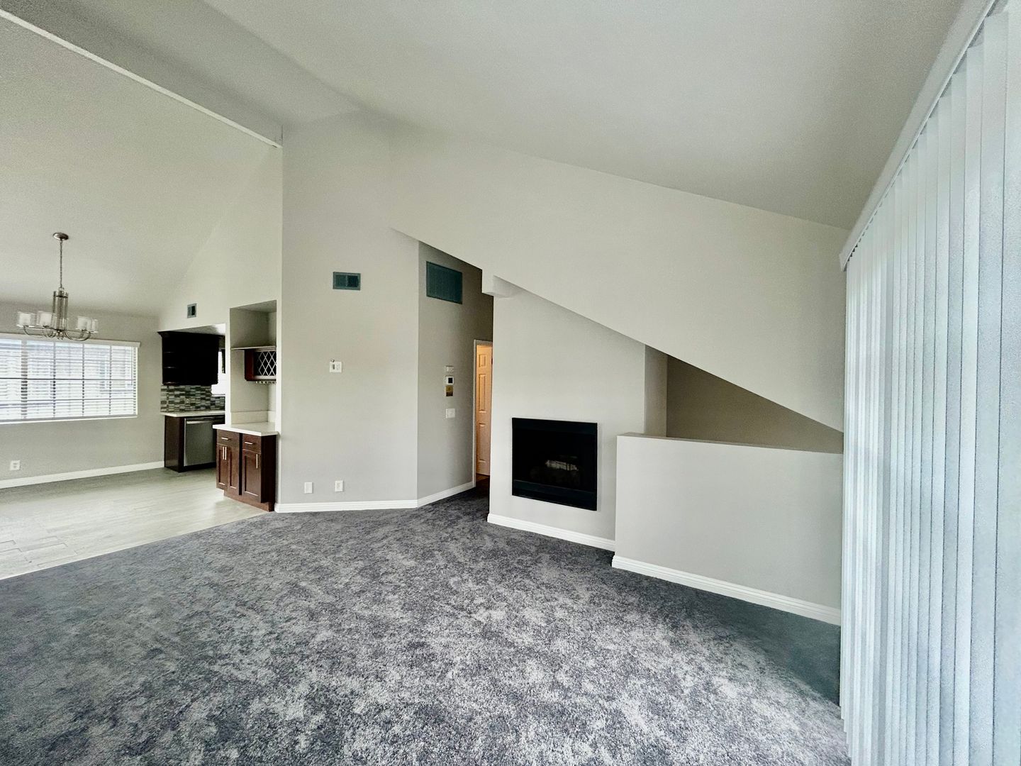 519 E Hazel Street, Unit 18 - Inglewood - California - 3 bed, 2.5 bath rental property