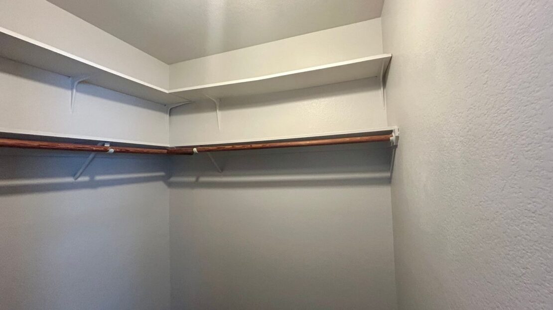 519 E Hazel Street, Unit 18 - Inglewood - California - 3 bed, 2.5 bath rental property