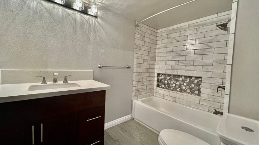 519 E Hazel Street, Unit 18 - Inglewood - California - 3 bed, 2.5 bath rental property