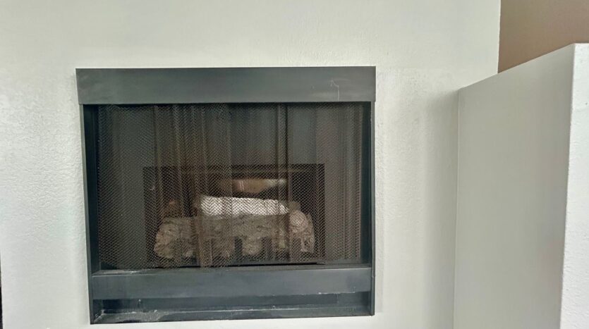 519 E Hazel Street, Unit 18 - Inglewood - California - 3 bed, 2.5 bath rental property