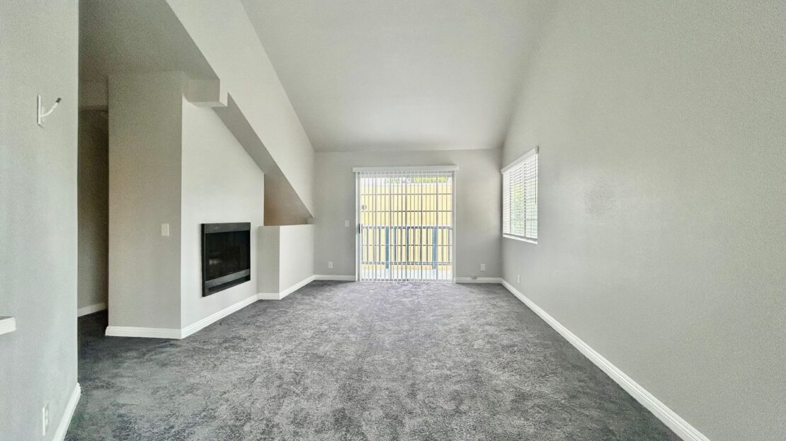 519 E Hazel Street, Unit 18 - Inglewood - California - 3 bed, 2.5 bath rental property