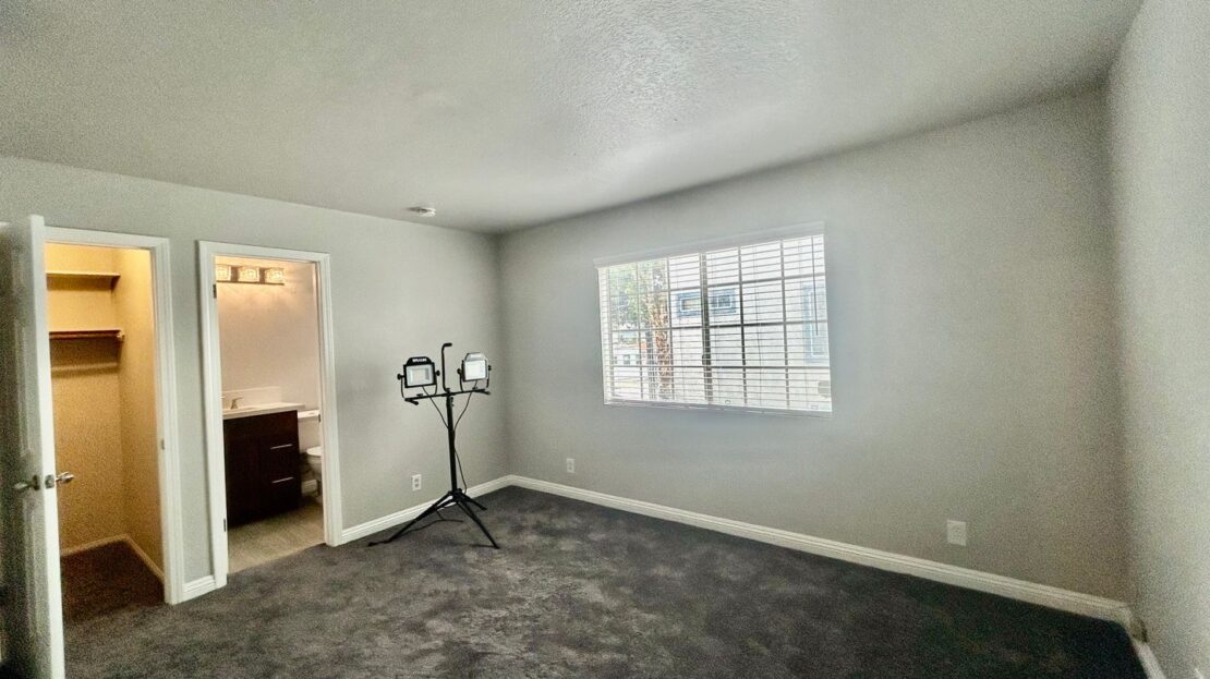 519 E Hazel Street, Unit 18 - Inglewood - California - 3 bed, 2.5 bath rental property