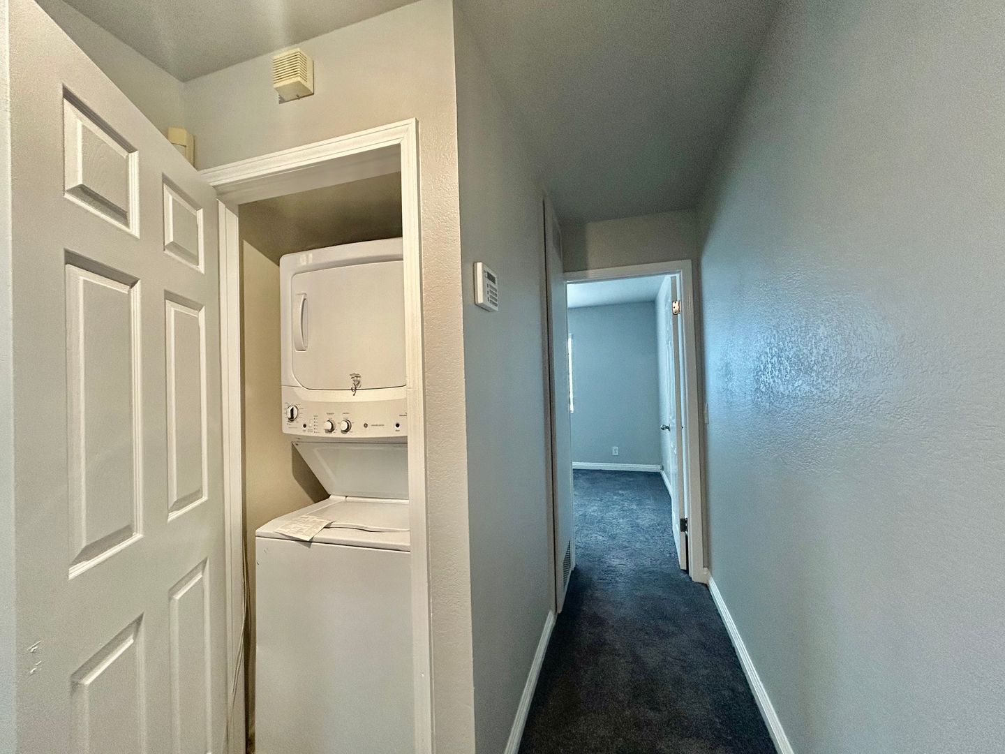519 E Hazel Street, Unit 18 - Inglewood - California - 3 bed, 2.5 bath rental property