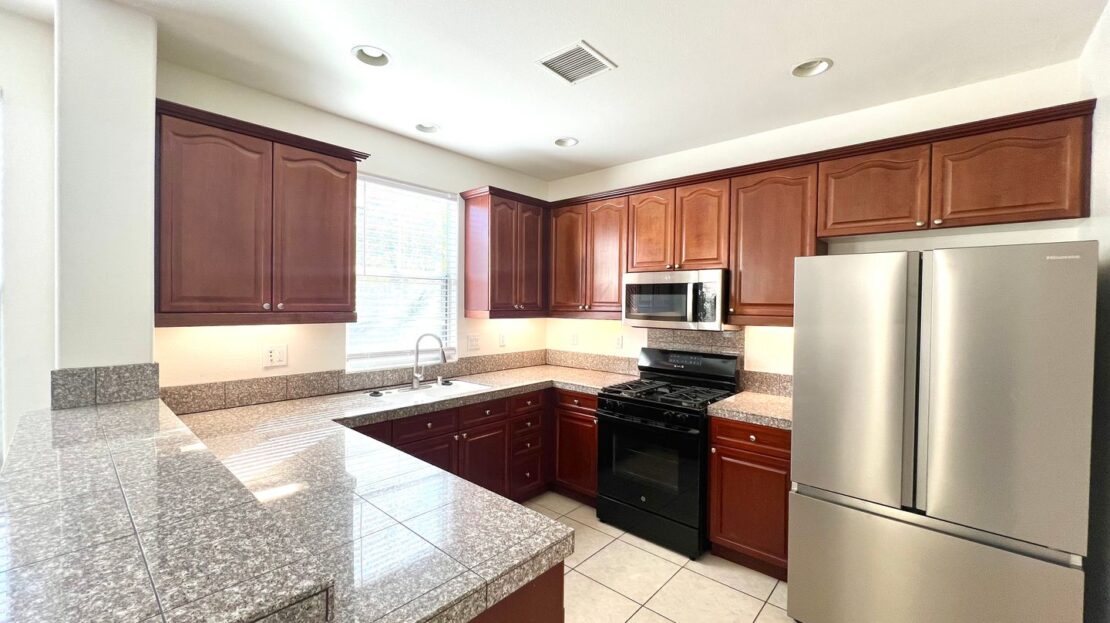 520 Via Assisi - Cathedral City - California - 3 bed, 2.5 bath rental property