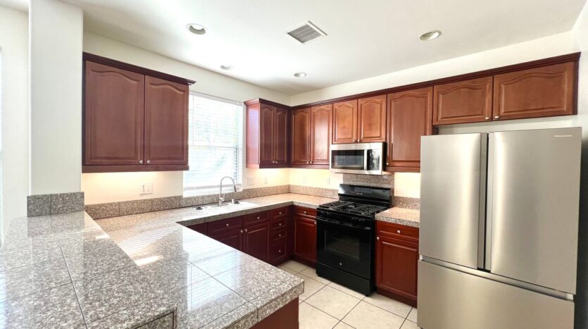 520 Via Assisi - Cathedral City - California - 3 bed, 2.5 bath rental property