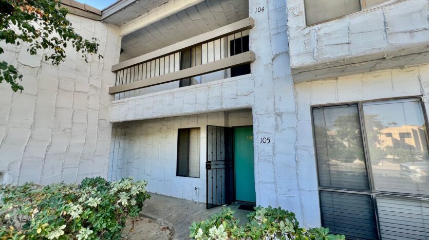 5285 E Waverly Drive Unit 105 - Palm Springs - California - 2 bed, 2 bath rental property