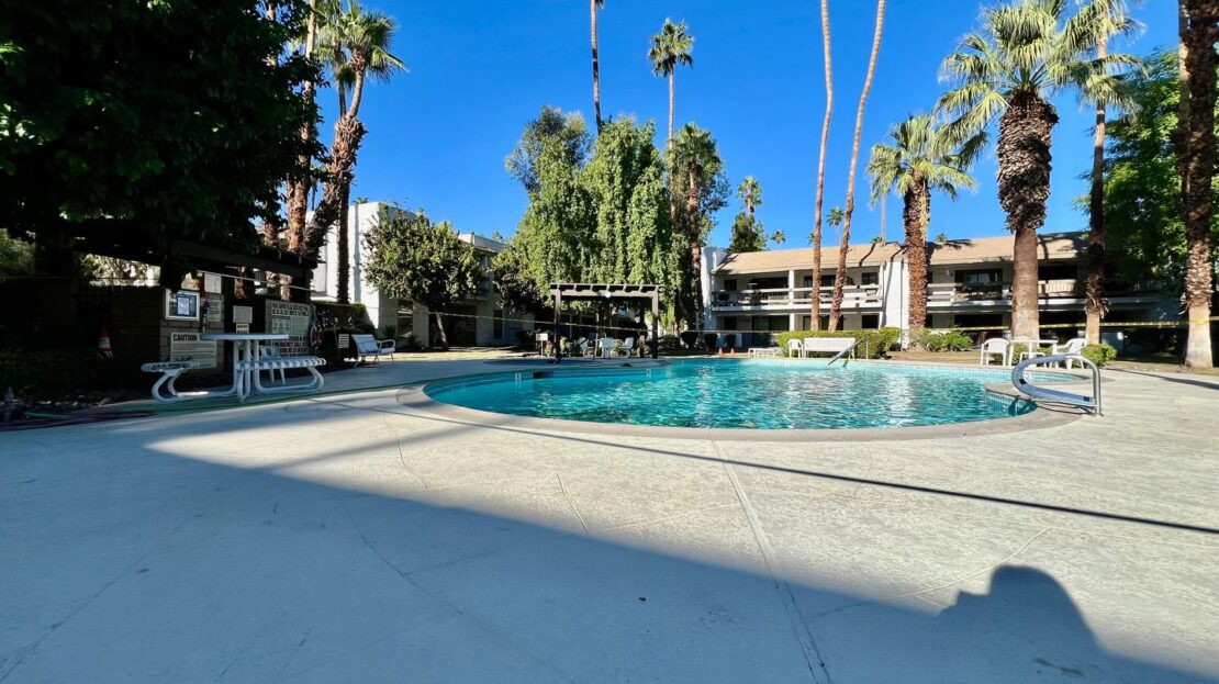 5285 E Waverly Drive Unit 105 - Palm Springs - California - 2 bed, 2 bath rental property