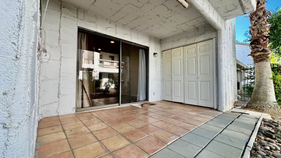 5285 E Waverly Drive Unit 105 - Palm Springs - California - 2 bed, 2 bath rental property