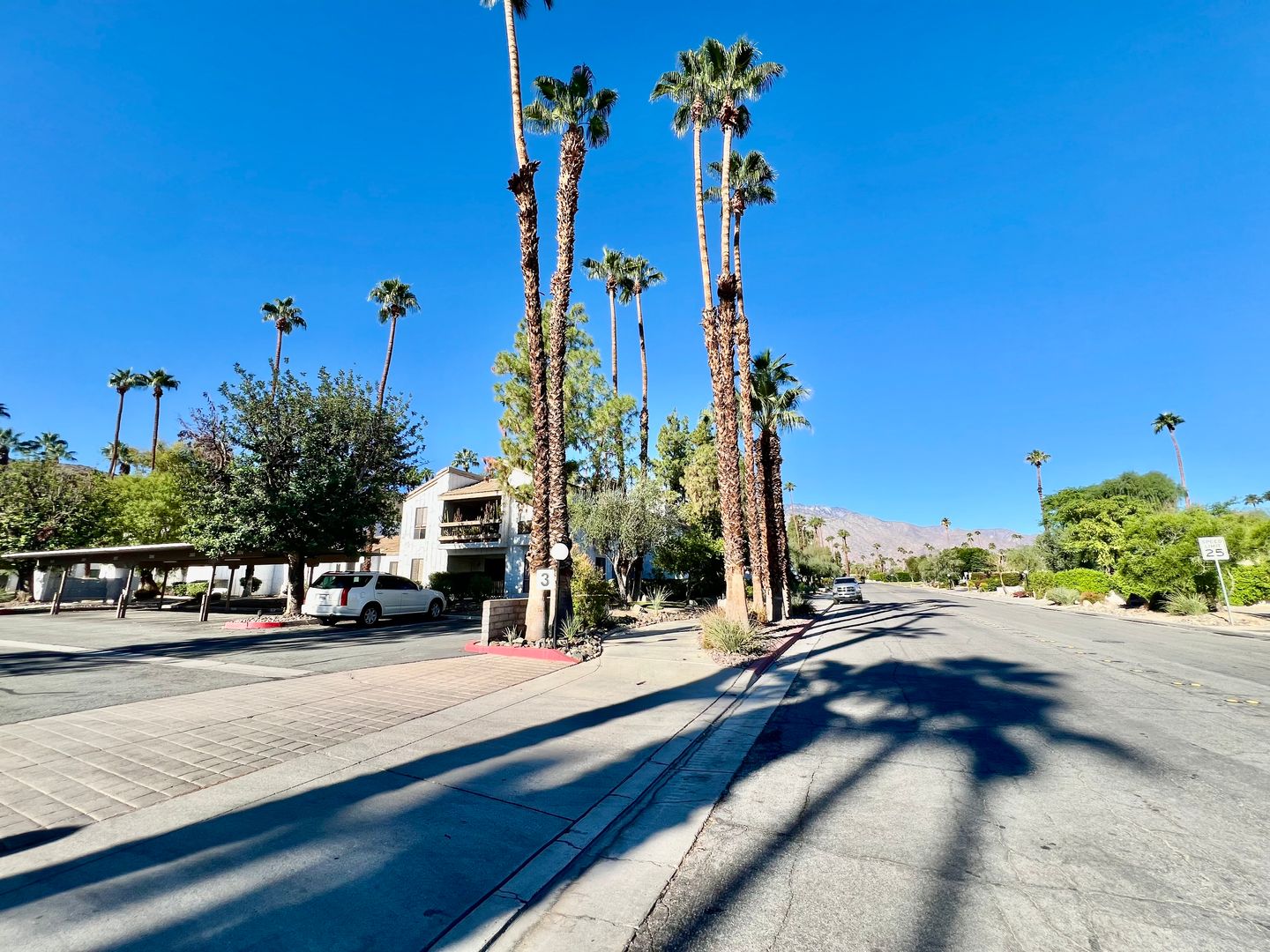 5285 E Waverly Drive Unit 105 - Palm Springs - California - 2 bed, 2 bath rental property