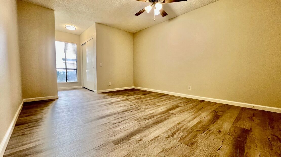 5285 E Waverly Drive Unit 105 - Palm Springs - California - 2 bed, 2 bath rental property