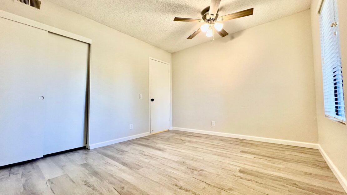 5285 E Waverly Drive Unit 105 - Palm Springs - California - 2 bed, 2 bath rental property