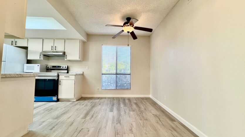 5285 E Waverly Drive Unit 105 - Palm Springs - California - 2 bed, 2 bath rental property