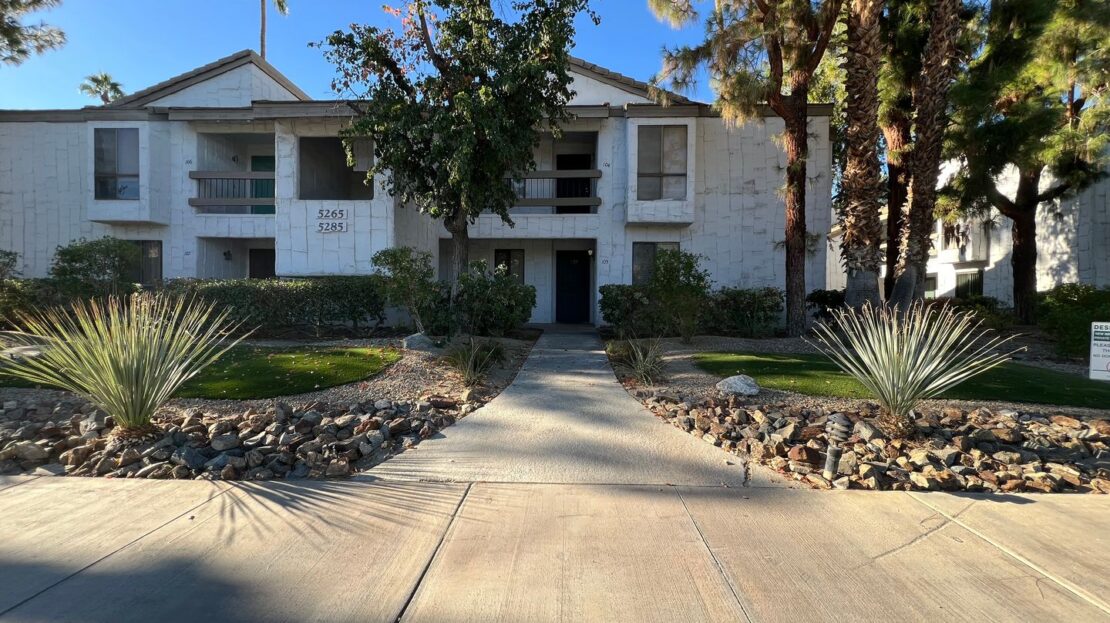 5285 E Waverly Drive Unit 105 - Palm Springs - California - 2 bed, 2 bath rental property