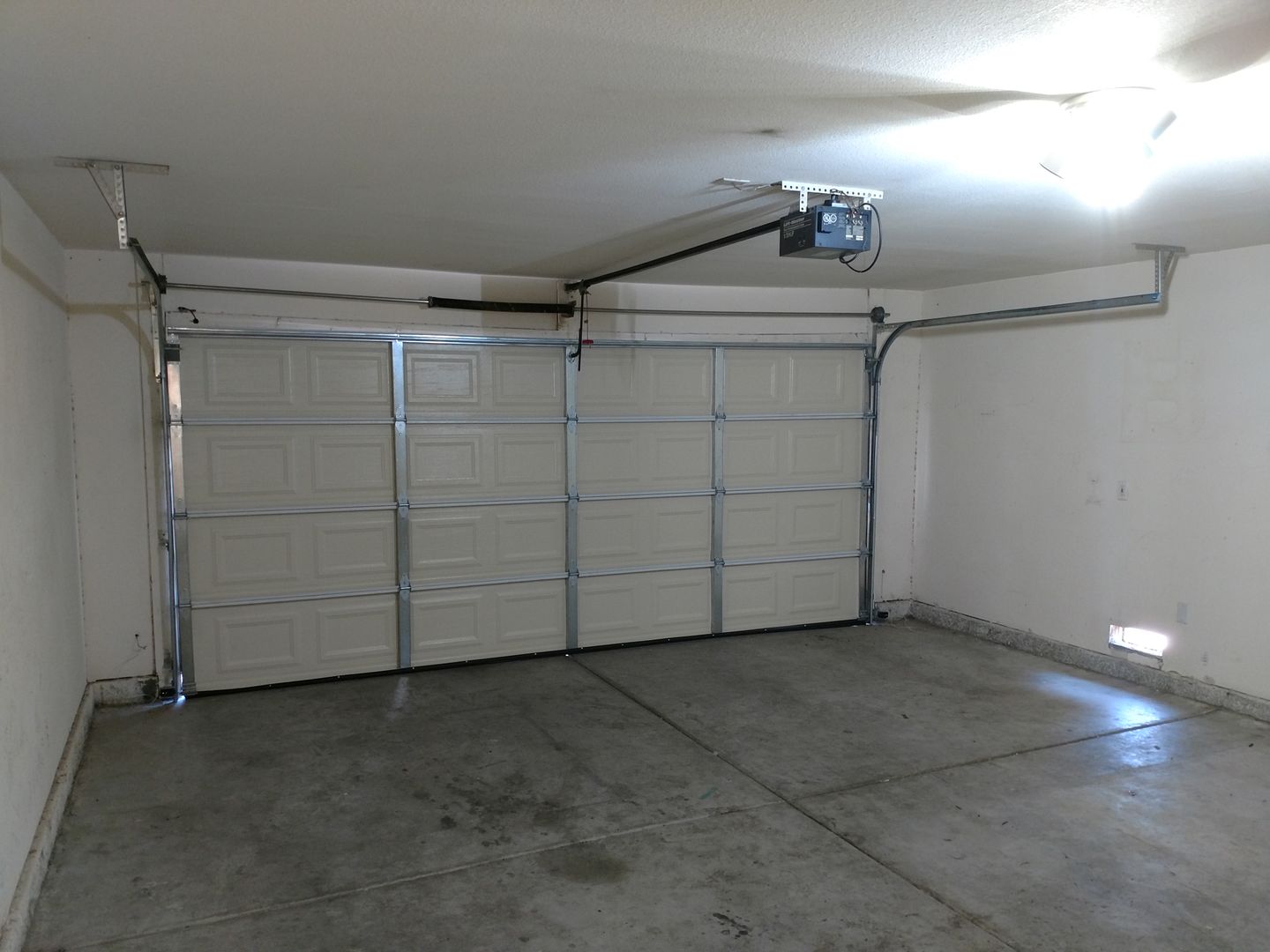 5428 Rose Hills - Las Vegas - Nevada - 3 bed, 2 bath rental property