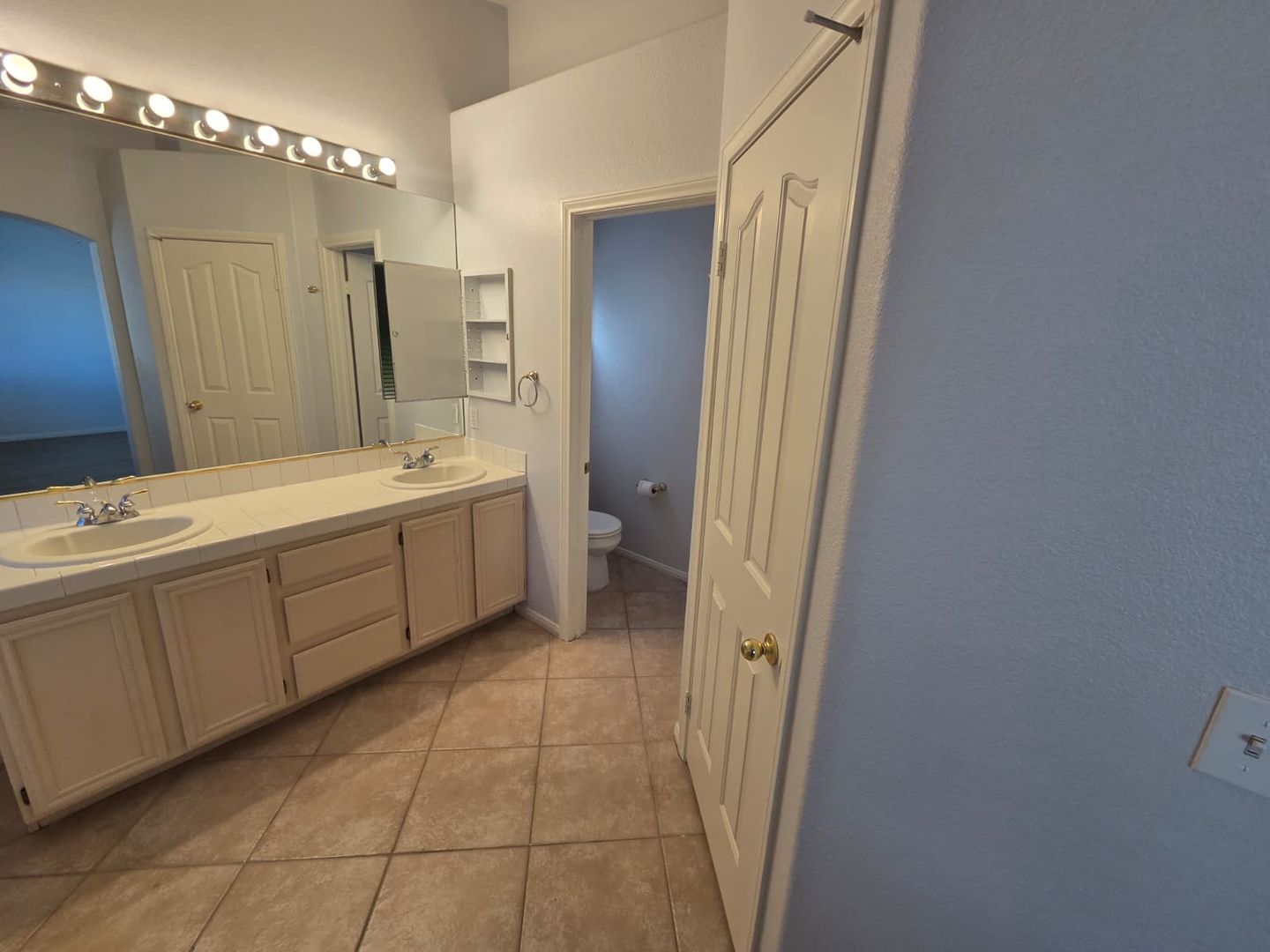 5428 Rose Hills - Las Vegas - Nevada - 3 bed, 2 bath rental property