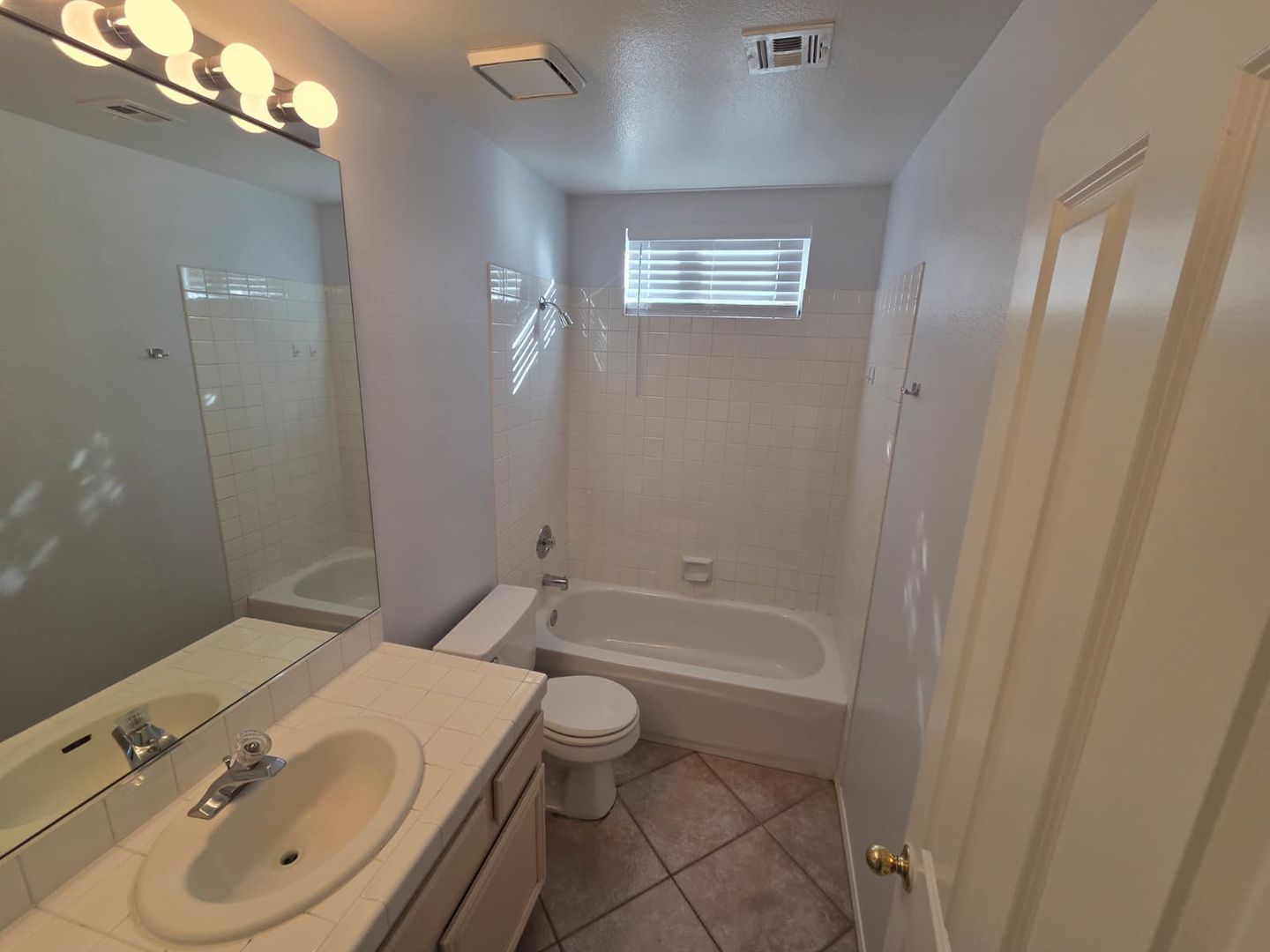5428 Rose Hills - Las Vegas - Nevada - 3 bed, 2 bath rental property