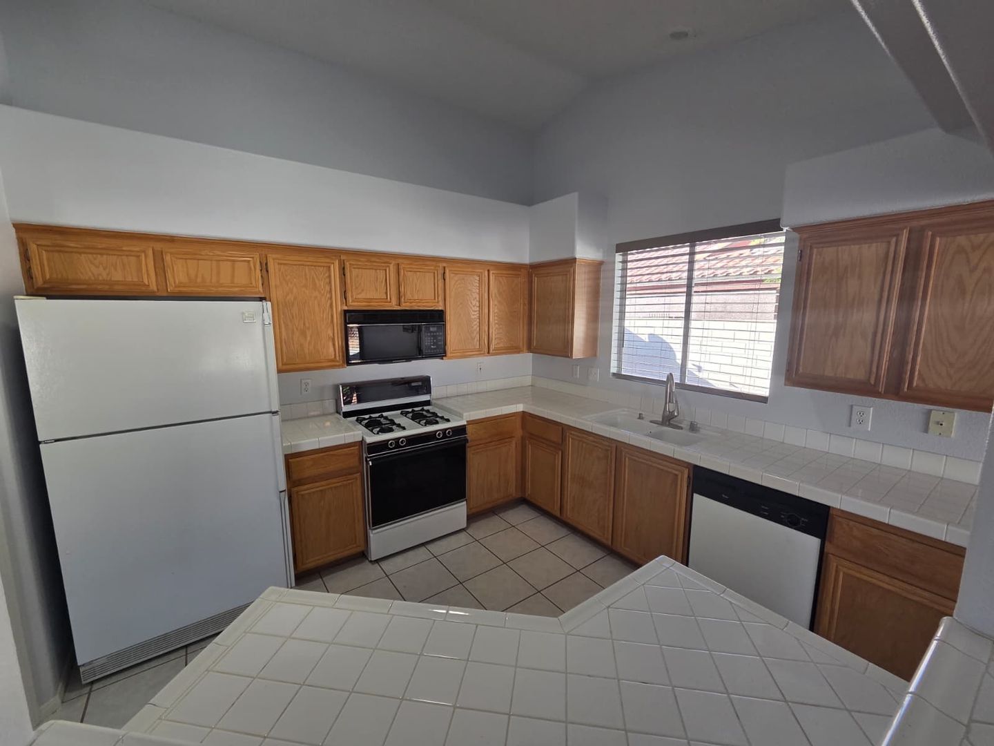 5428 Rose Hills - Las Vegas - Nevada - 3 bed, 2 bath rental property