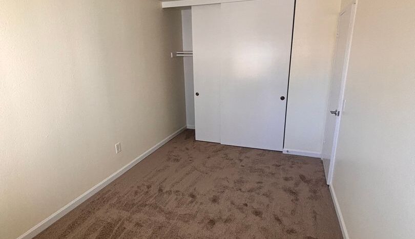 5440 Kiowa Drive UNIT 23 - La Mesa - California - 4 bed, 2.5 bath rental property