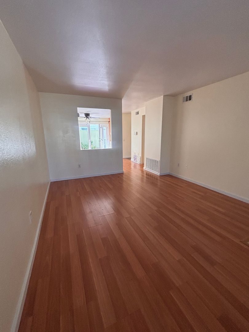 5440 Kiowa Drive UNIT 23 - La Mesa - California - 4 bed, 2.5 bath rental property