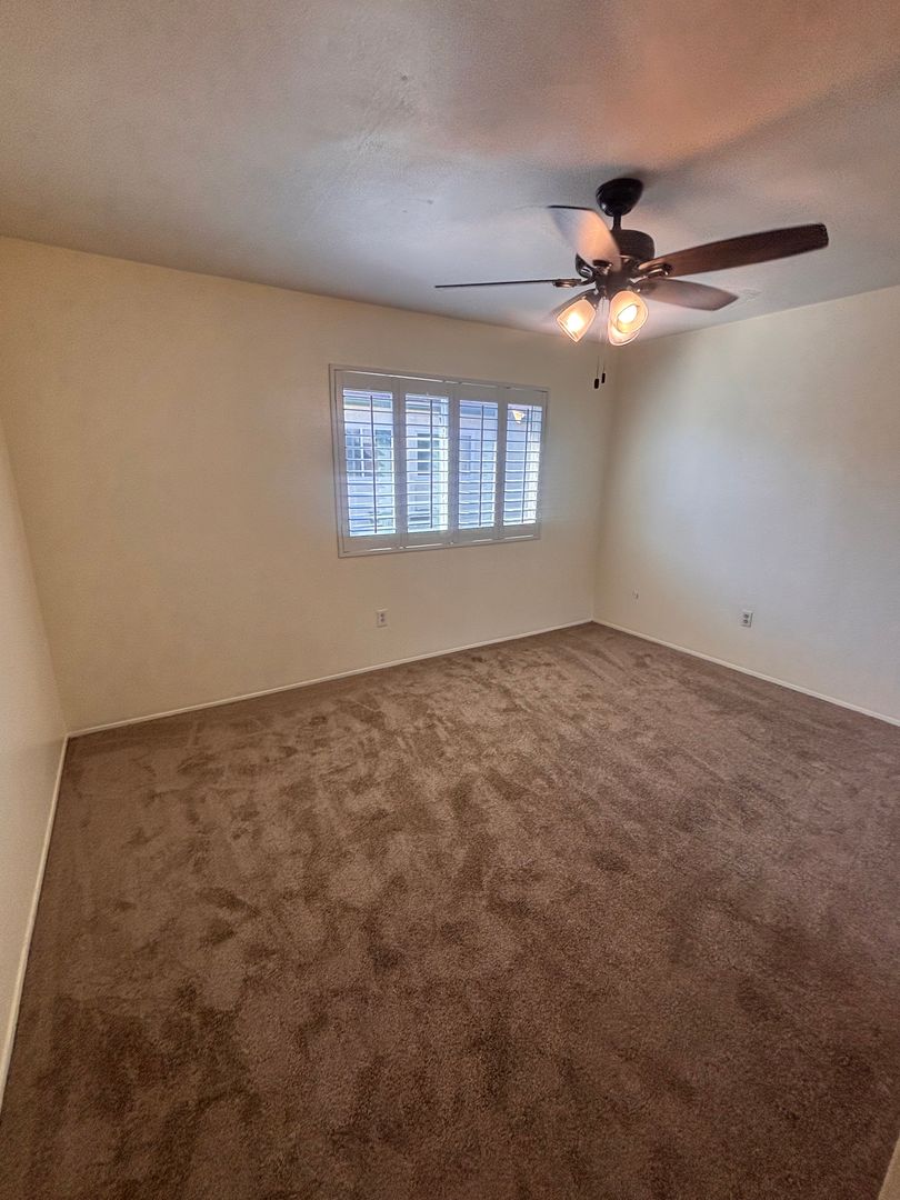 5440 Kiowa Drive UNIT 23 - La Mesa - California - 4 bed, 2.5 bath rental property