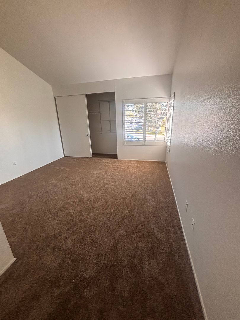 5440 Kiowa Drive UNIT 23 - La Mesa - California - 4 bed, 2.5 bath rental property