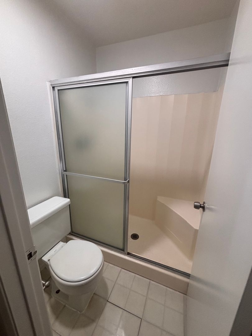 5440 Kiowa Drive UNIT 23 - La Mesa - California - 4 bed, 2.5 bath rental property