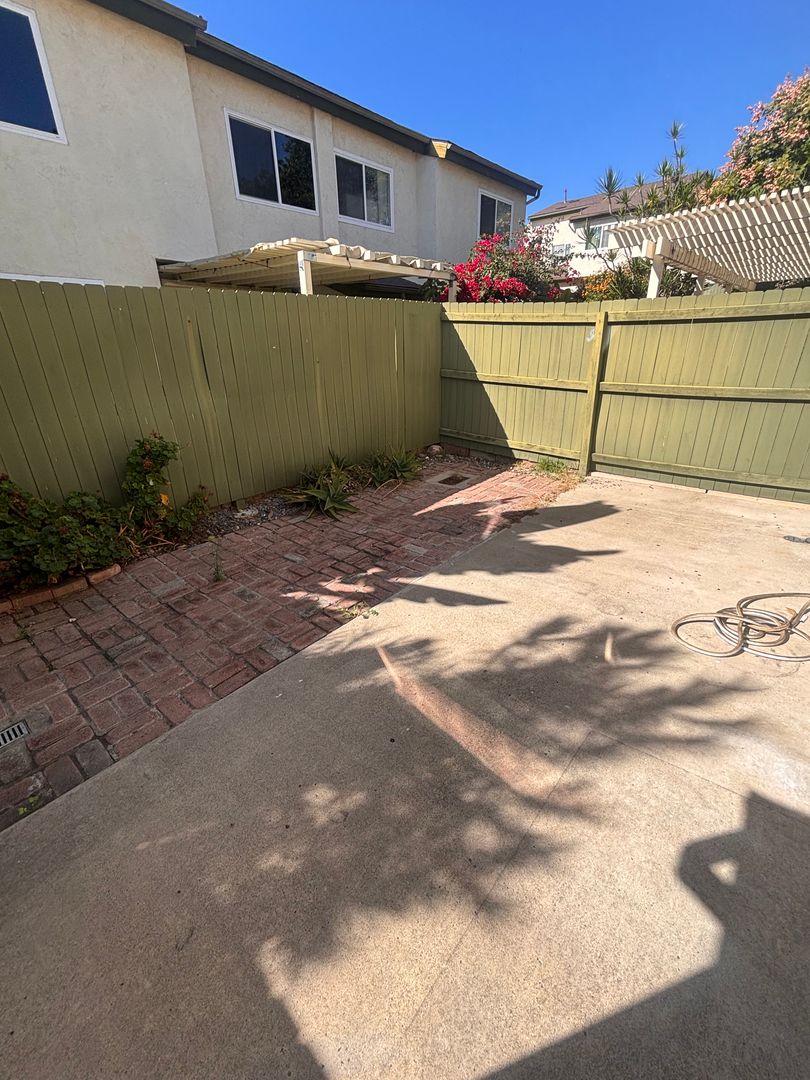 5440 Kiowa Drive UNIT 23 - La Mesa - California - 4 bed, 2.5 bath rental property