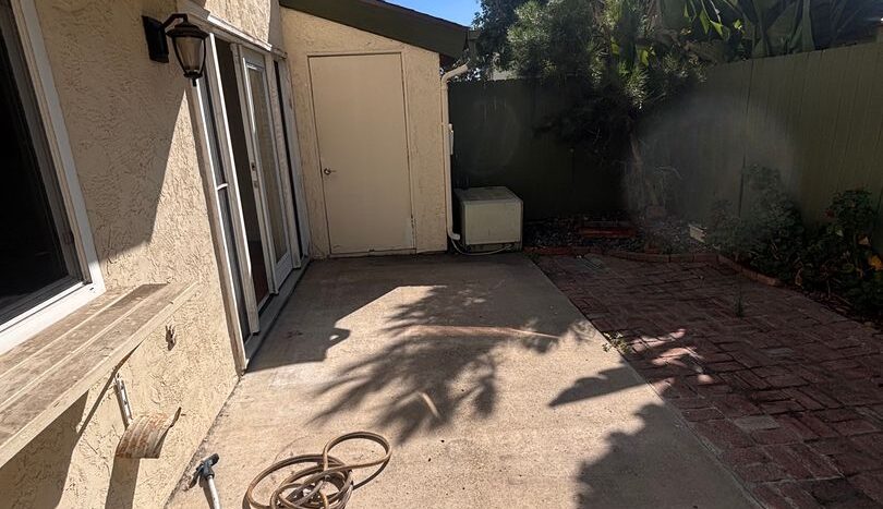 5440 Kiowa Drive UNIT 23 - La Mesa - California - 4 bed, 2.5 bath rental property