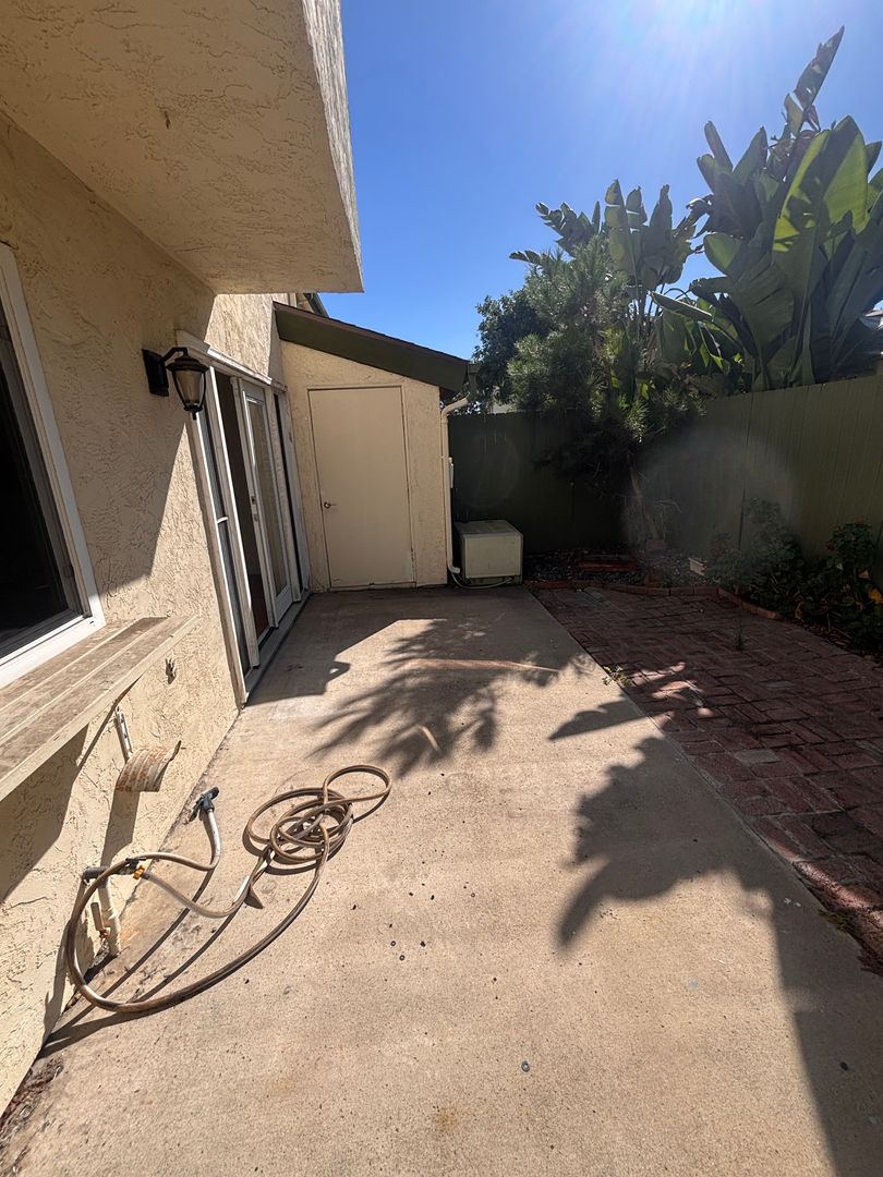 5440 Kiowa Drive UNIT 23 - La Mesa - California - 4 bed, 2.5 bath rental property