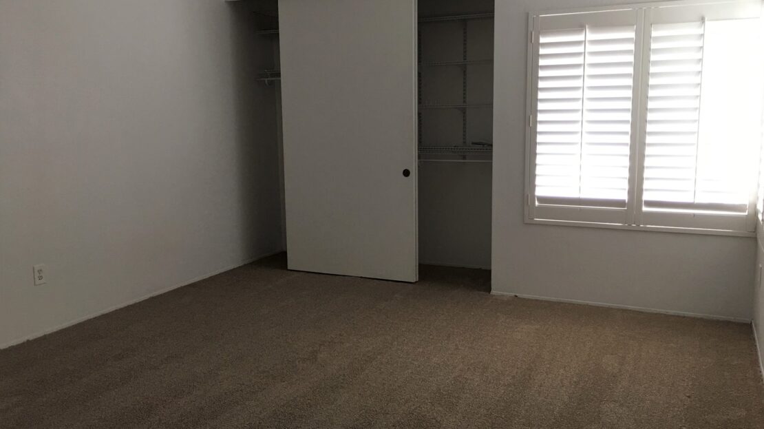 5440 Kiowa Drive UNIT 23 - La Mesa - California - 4 bed, 2.5 bath rental property