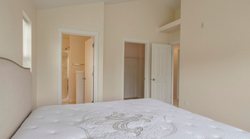 545 NW Lost Springs Terrace, Unit 101 - Portland - Oregon - 2 bed, 2 bath rental property