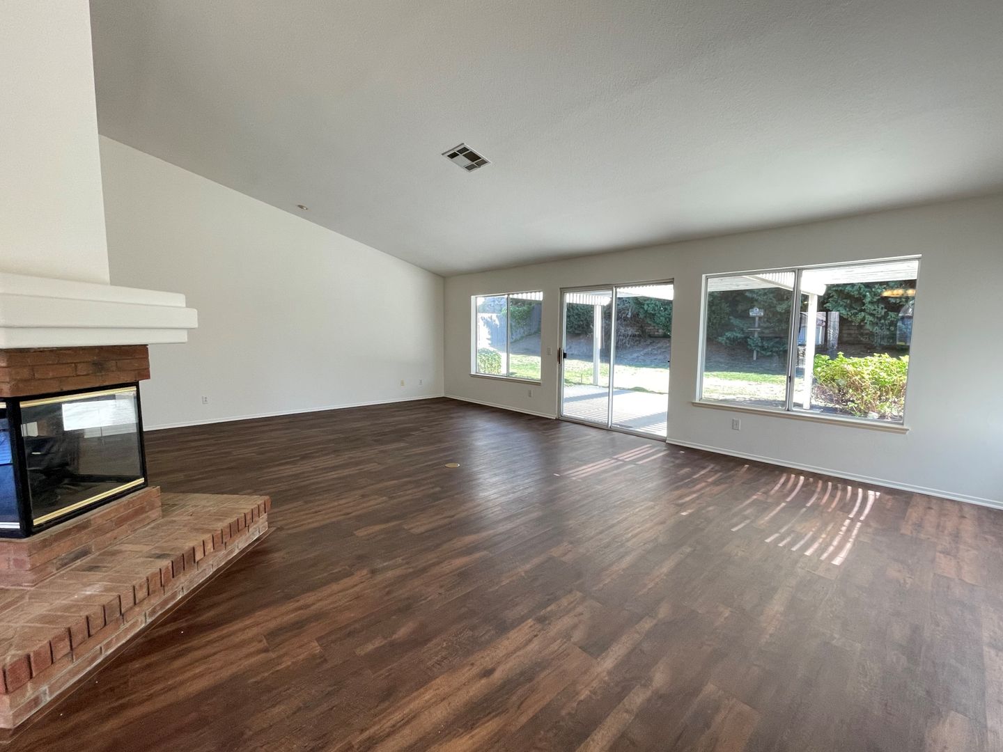 550 Edgewater Avenue - Oceanside - California - 3 bed, 3 bath rental property