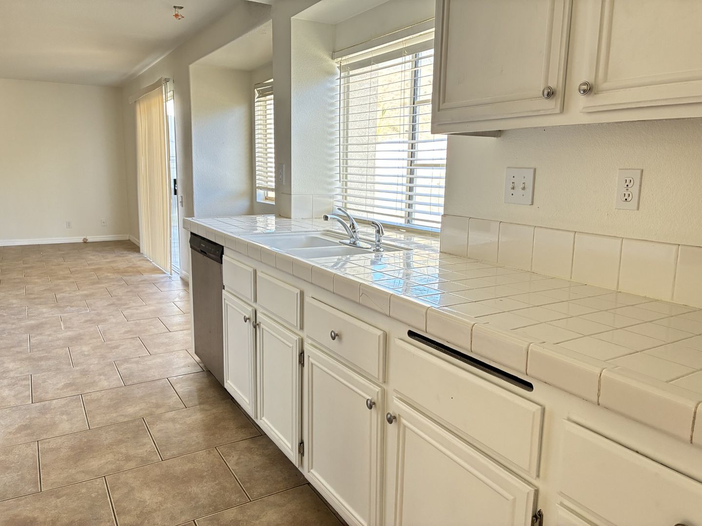 5585 Osborne Ct - San Bernardino - California - 4 bed, 3 bath rental property