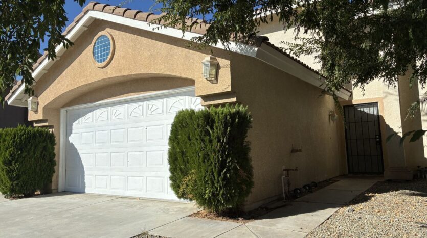 5585 Osborne Ct - San Bernardino - California - 4 bed, 3 bath rental property