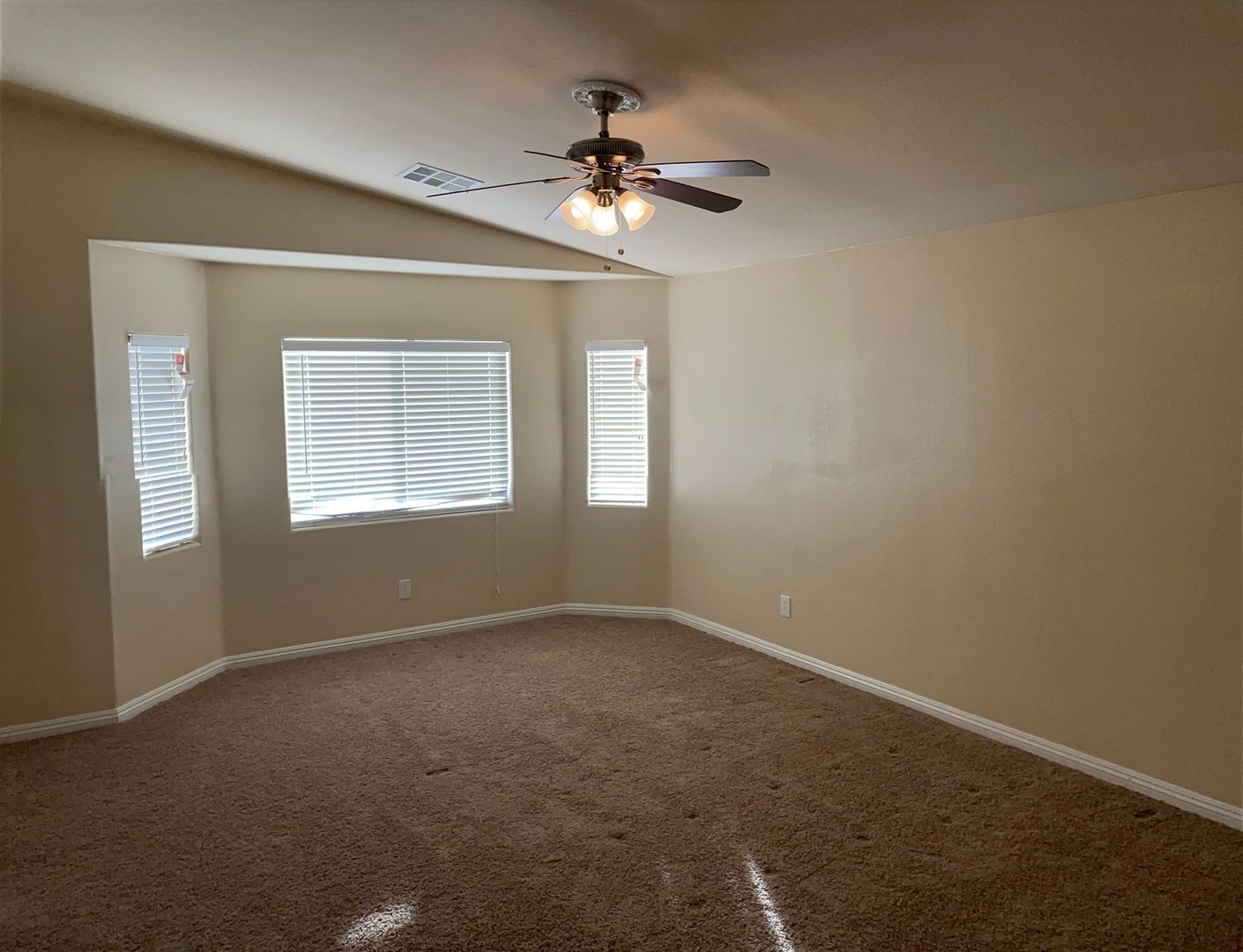 5663 Fast Payout Court - Las Vegas - Nevada - 3 bed, 2.5 bath rental property