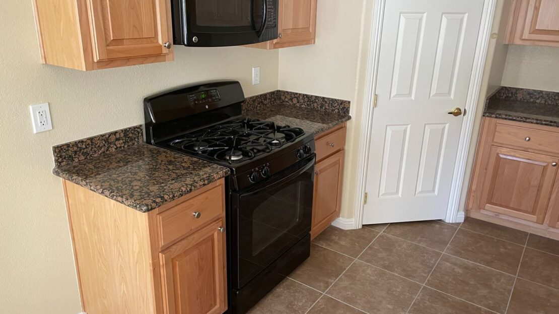 5663 Fast Payout Court - Las Vegas - Nevada - 3 bed, 2.5 bath rental property