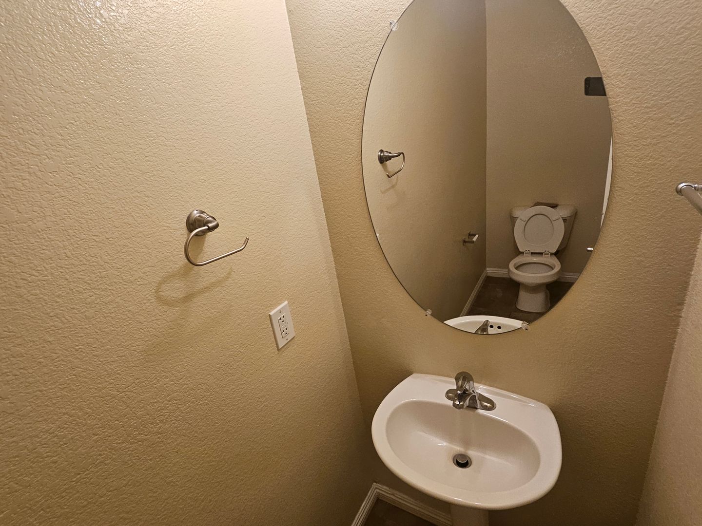 5663 Fast Payout Court - Las Vegas - Nevada - 3 bed, 2.5 bath rental property