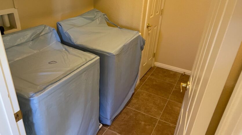 5663 Fast Payout Court - Las Vegas - Nevada - 3 bed, 2.5 bath rental property