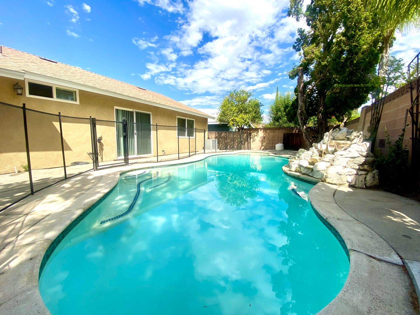 5672 Medeabrook Place  - Agoura Hills - California - 4 bed, 2 bath rental property