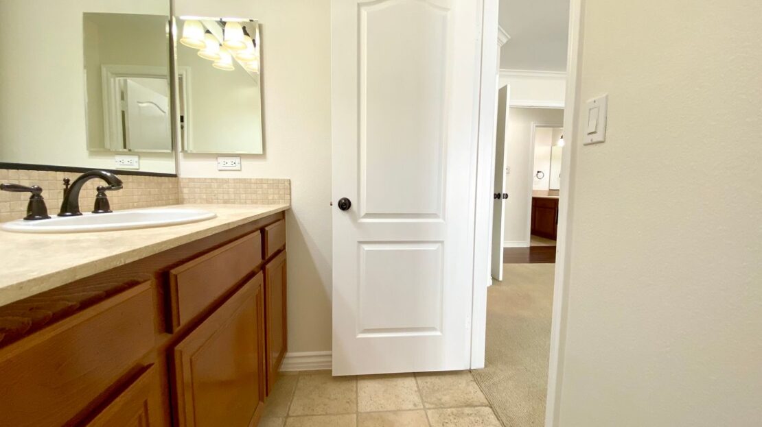 5672 Medeabrook Place  - Agoura Hills - California - 4 bed, 2 bath rental property