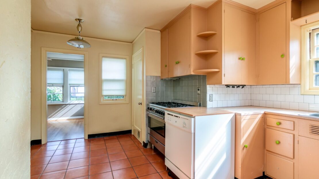 6026 N. Willamette Boulevard - Portland - Oregon - 2 bed, 1 bath rental property