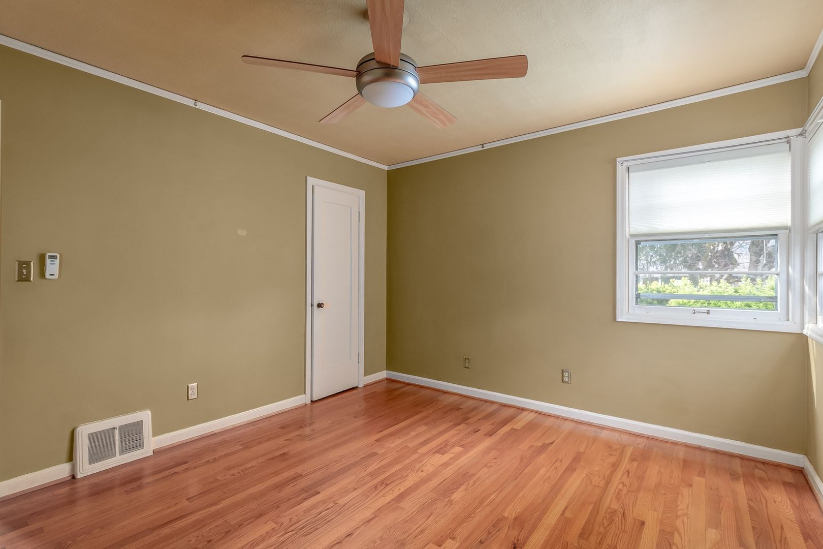 6026 N. Willamette Boulevard - Portland - Oregon - 2 bed, 1 bath rental property
